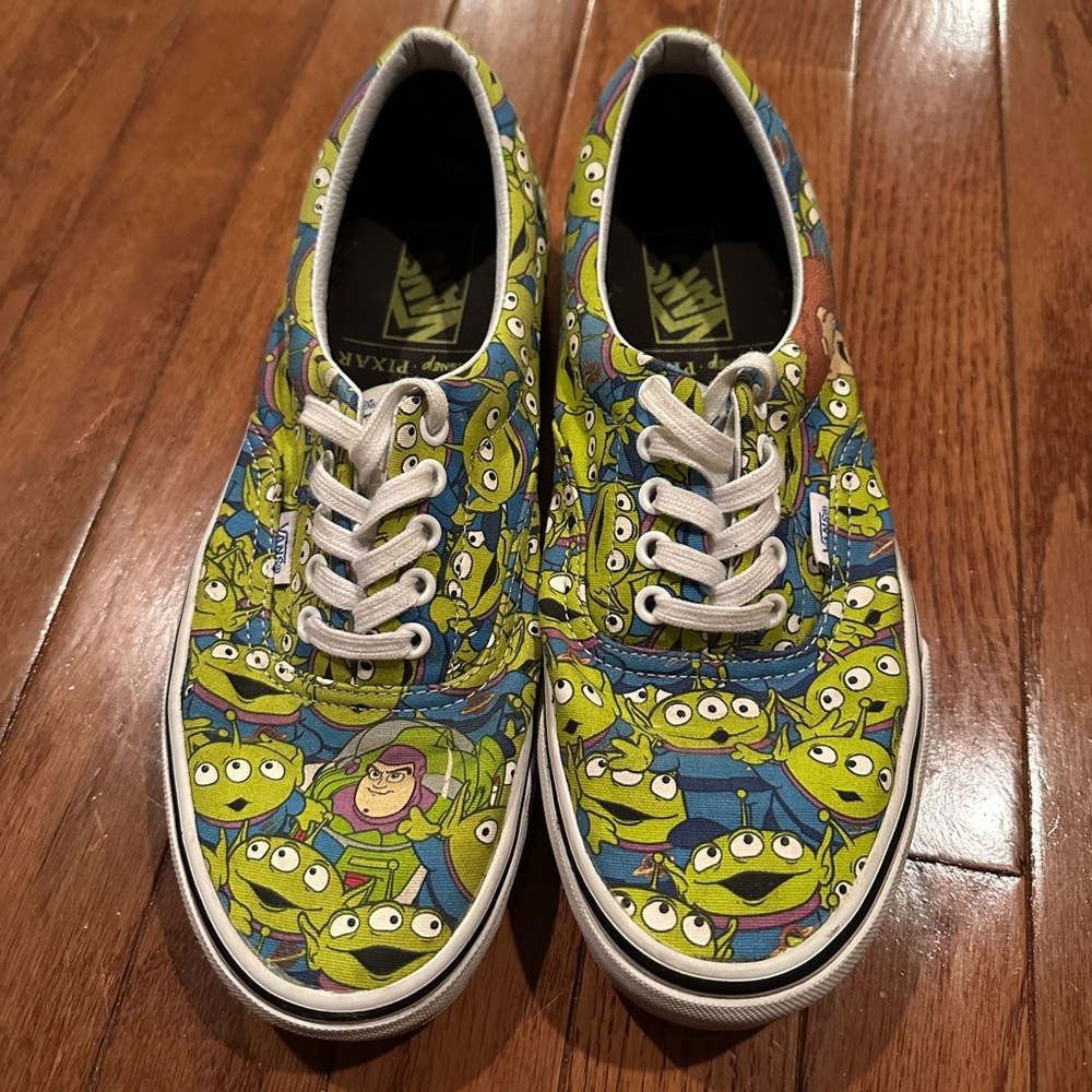Rare Vans x Toy Story Glow in the Dark Alien Sneakers – Unisex Size W10.5/M9